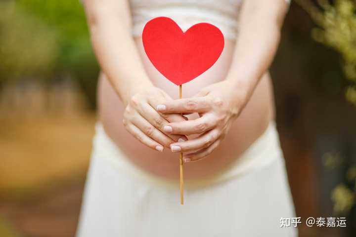 武汉23岁女子**还钱！3家医院连打17天促卵针，最终不孕病危！
